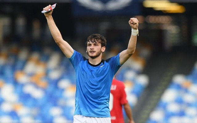 集结日那不勒斯单刀错失：荷甲节点到来，媒体盛赞，赛程密集仍需轮换